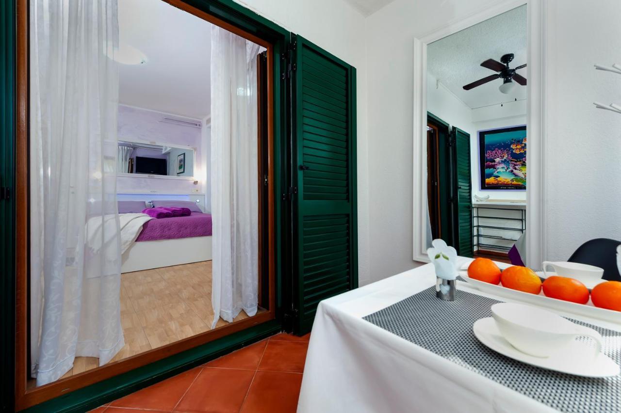 Apartments&Rooms Villa Dea Rovigno Esterno foto