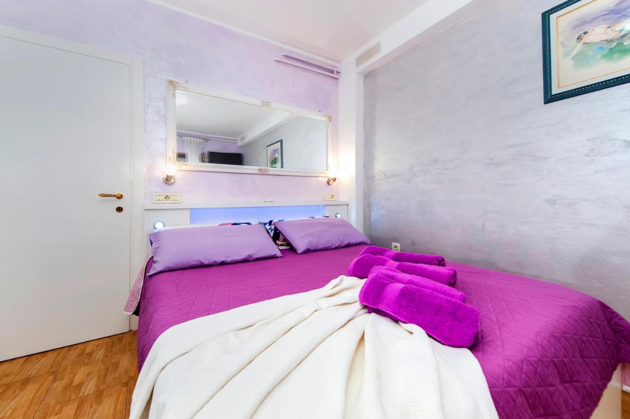 Apartments&Rooms Villa Dea Rovigno Esterno foto