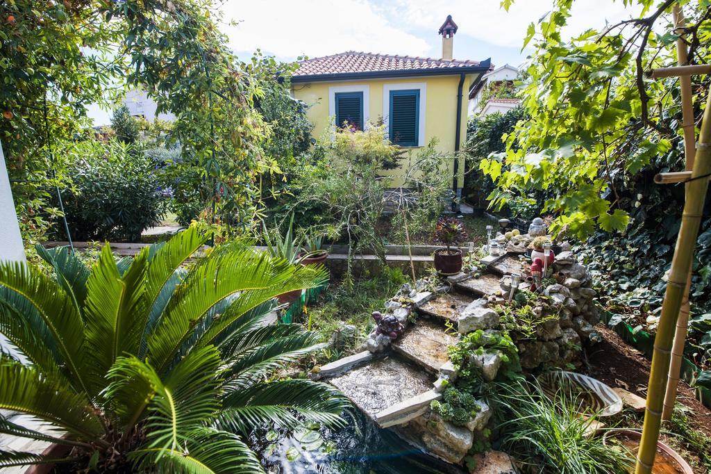 Apartments&Rooms Villa Dea Rovigno Esterno foto